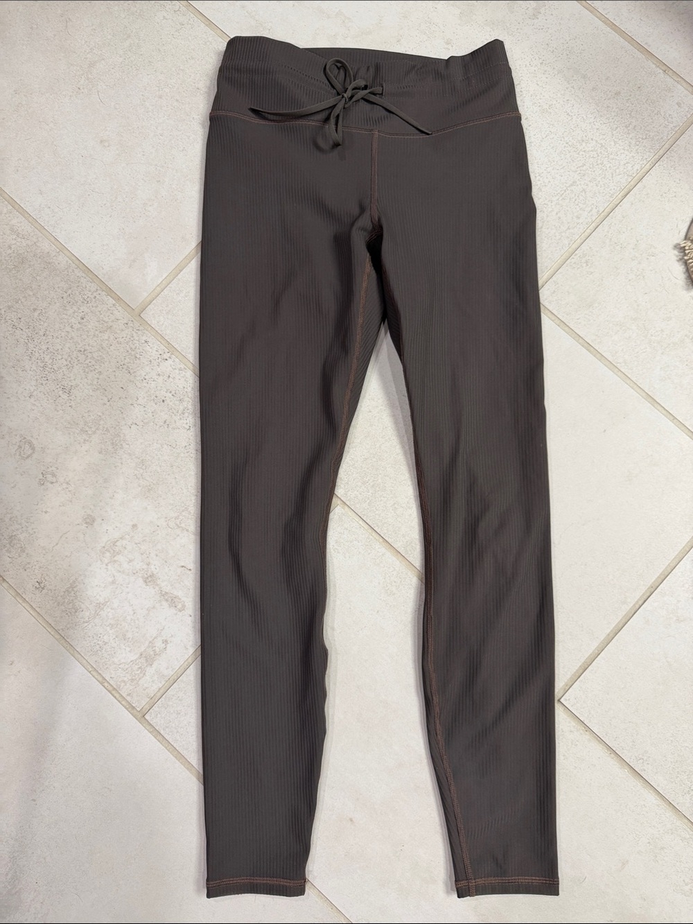 Women’s Drawstring Ribbed Workout Pants - Dark Brown